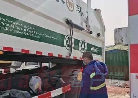 城市“美容師”：疫情不止，我們不散